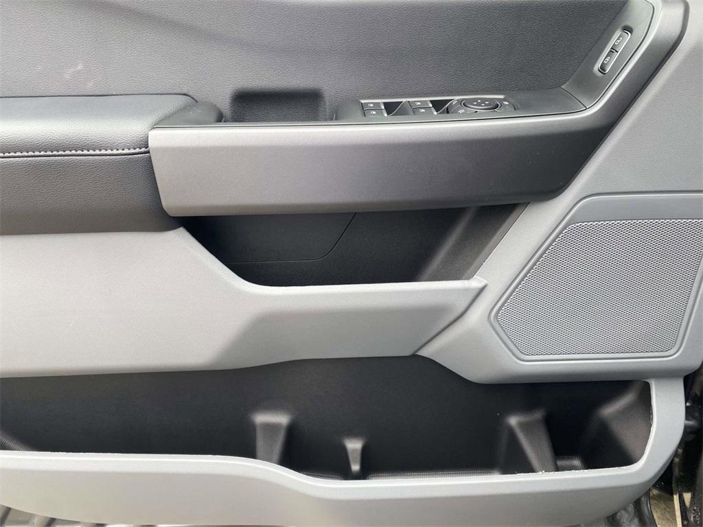 new 2025 Ford F-250 car, priced at $56,074