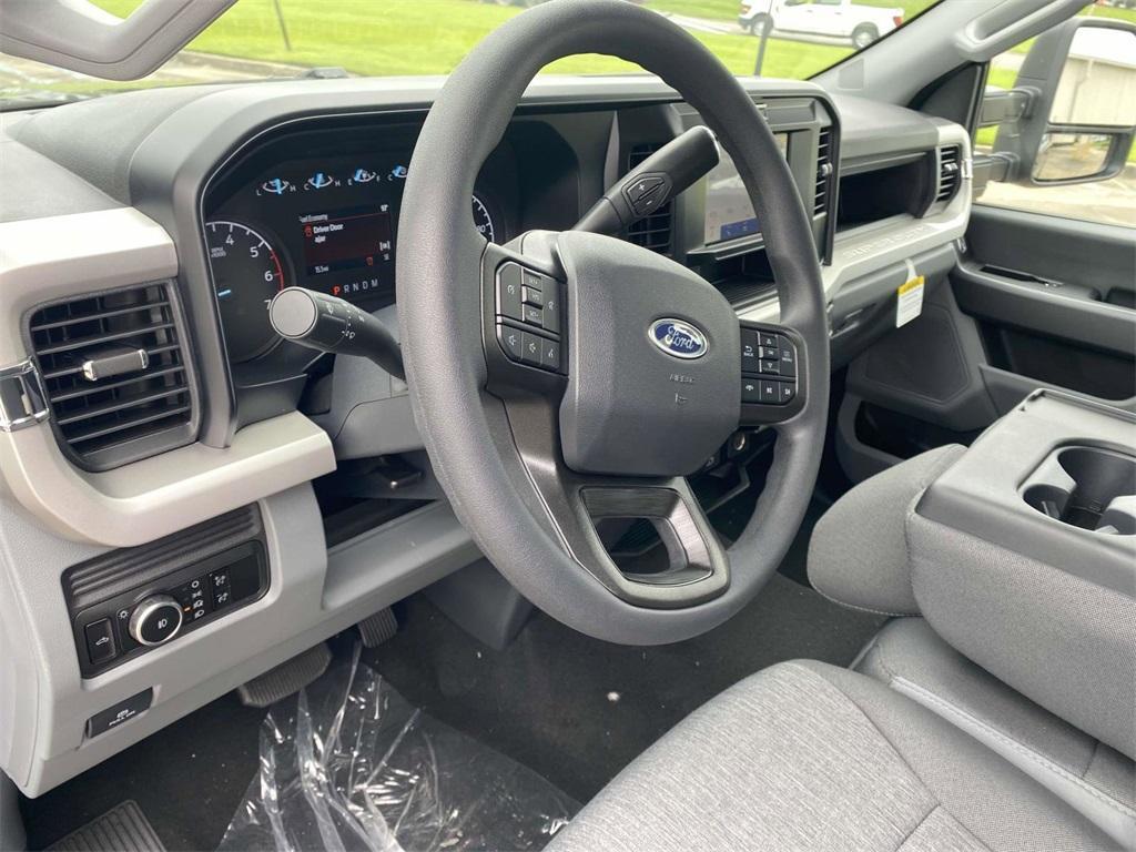 new 2025 Ford F-250 car, priced at $56,074