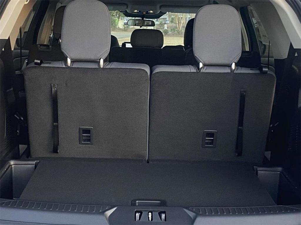 new 2025 Ford Explorer car, priced at $33,995