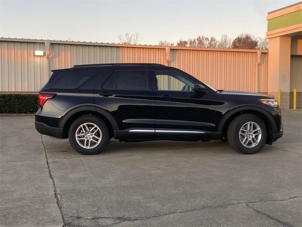 new 2025 Ford Explorer car, priced at $33,995