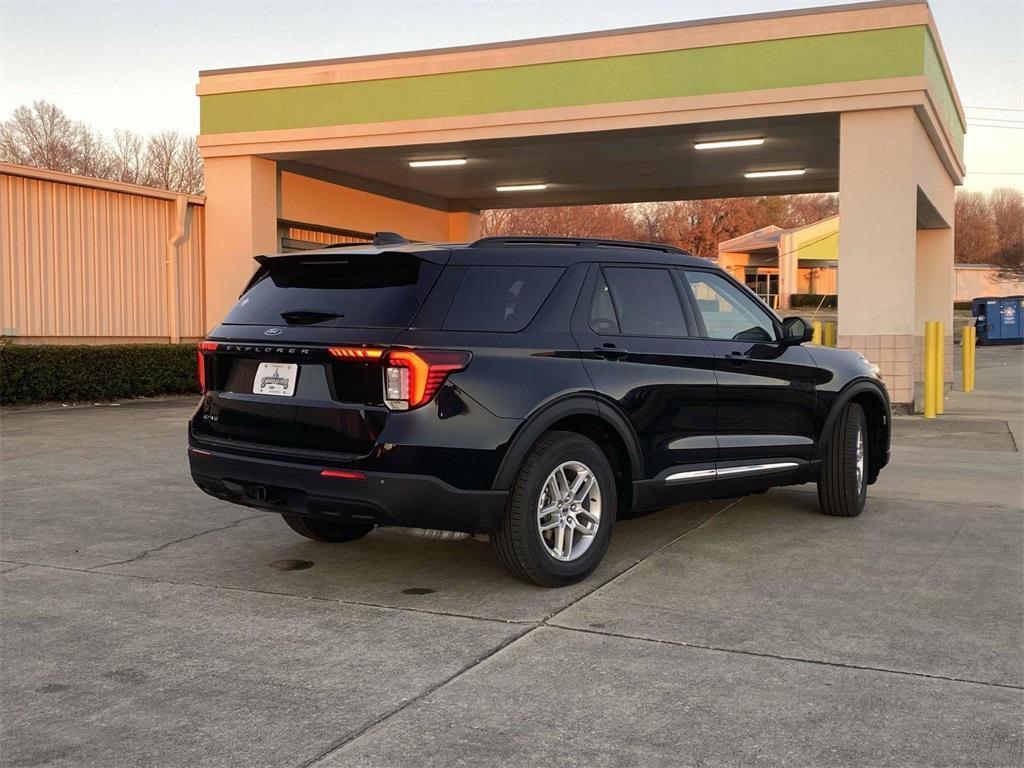 new 2025 Ford Explorer car, priced at $33,995