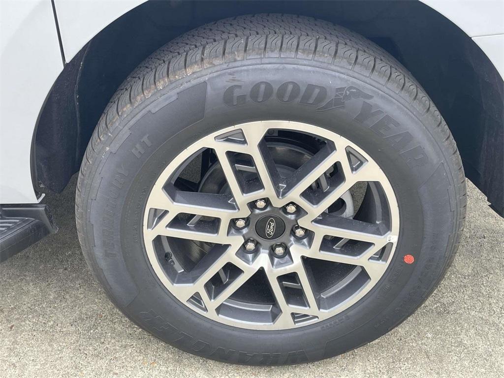 new 2025 Ford Expedition Max car, priced at $70,410