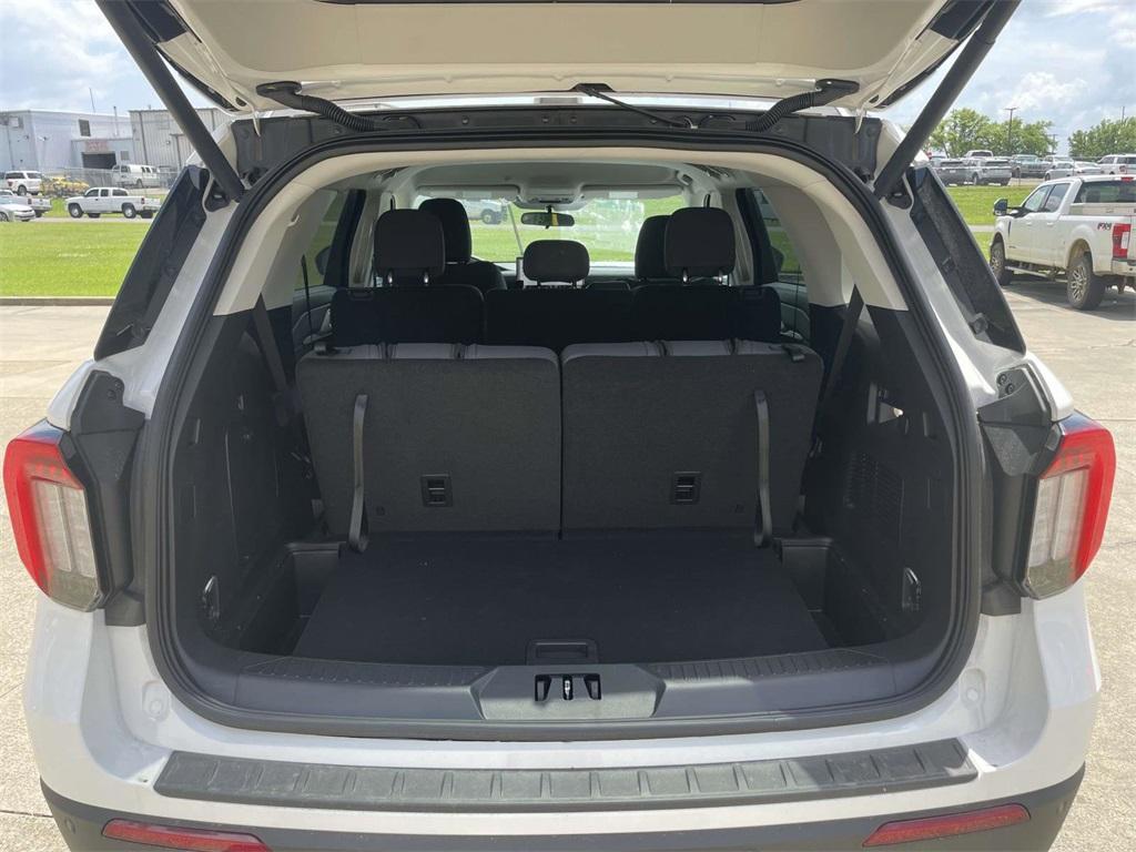 new 2025 Ford Explorer car, priced at $35,672