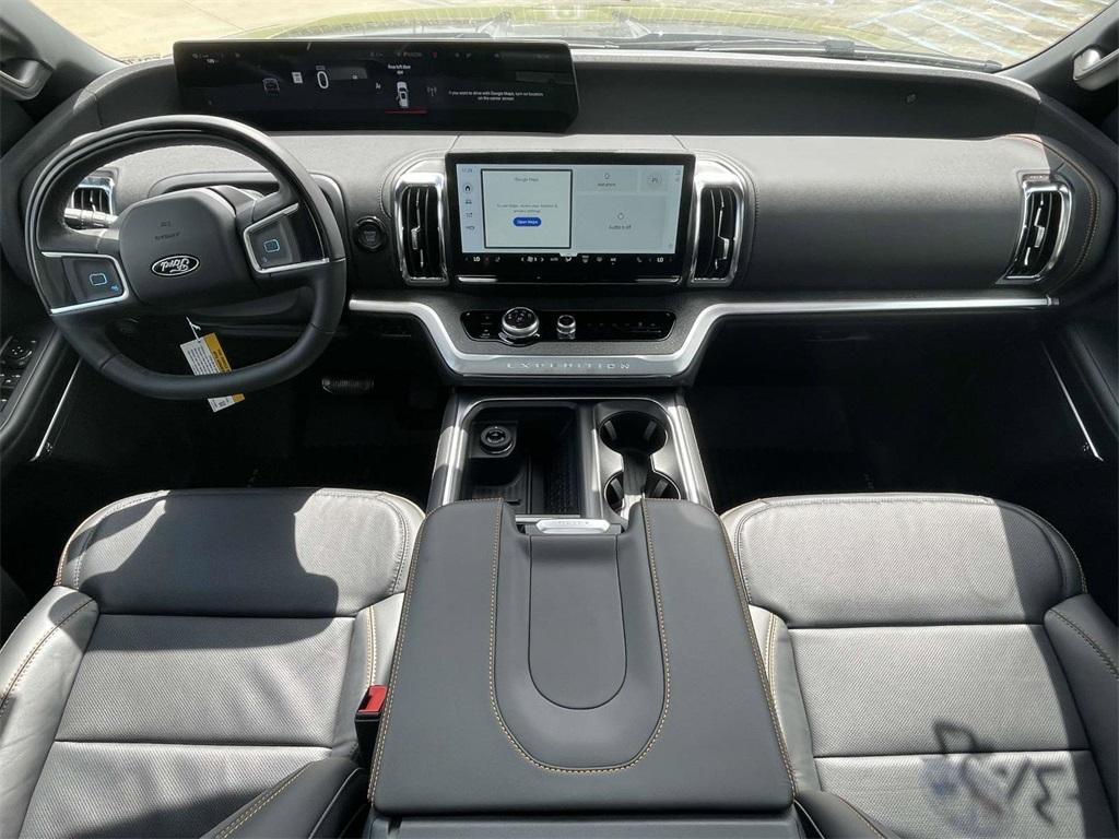 new 2025 Ford Expedition car, priced at $80,525