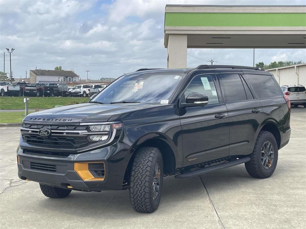 new 2025 Ford Expedition car, priced at $80,525