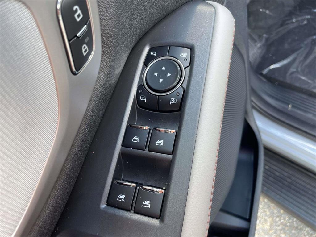 new 2025 Ford Expedition Max car, priced at $68,942