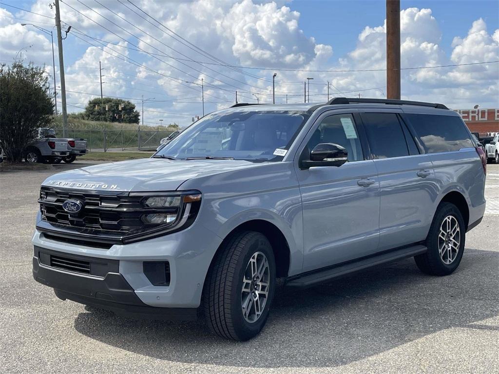 new 2025 Ford Expedition Max car, priced at $68,942