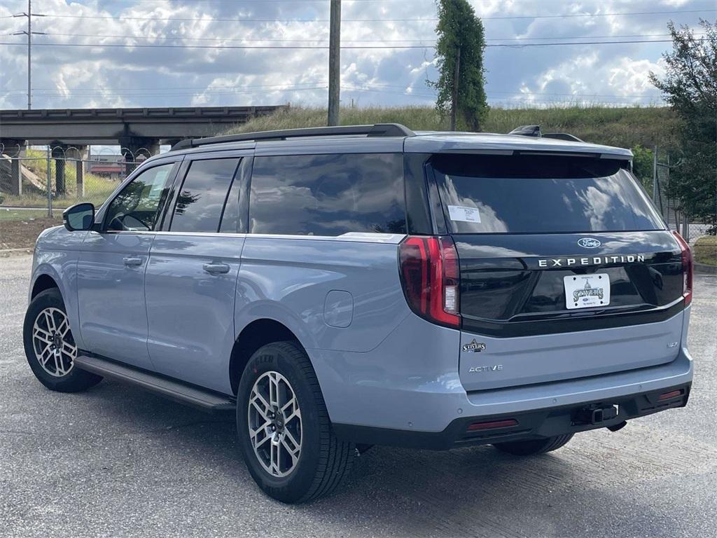 new 2025 Ford Expedition Max car, priced at $68,942