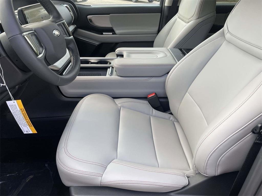 new 2025 Ford Expedition Max car, priced at $68,942