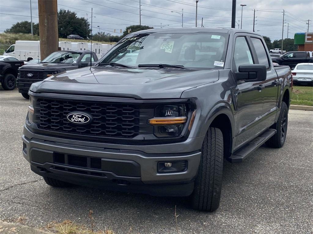 new 2025 Ford F-150 car, priced at $50,390