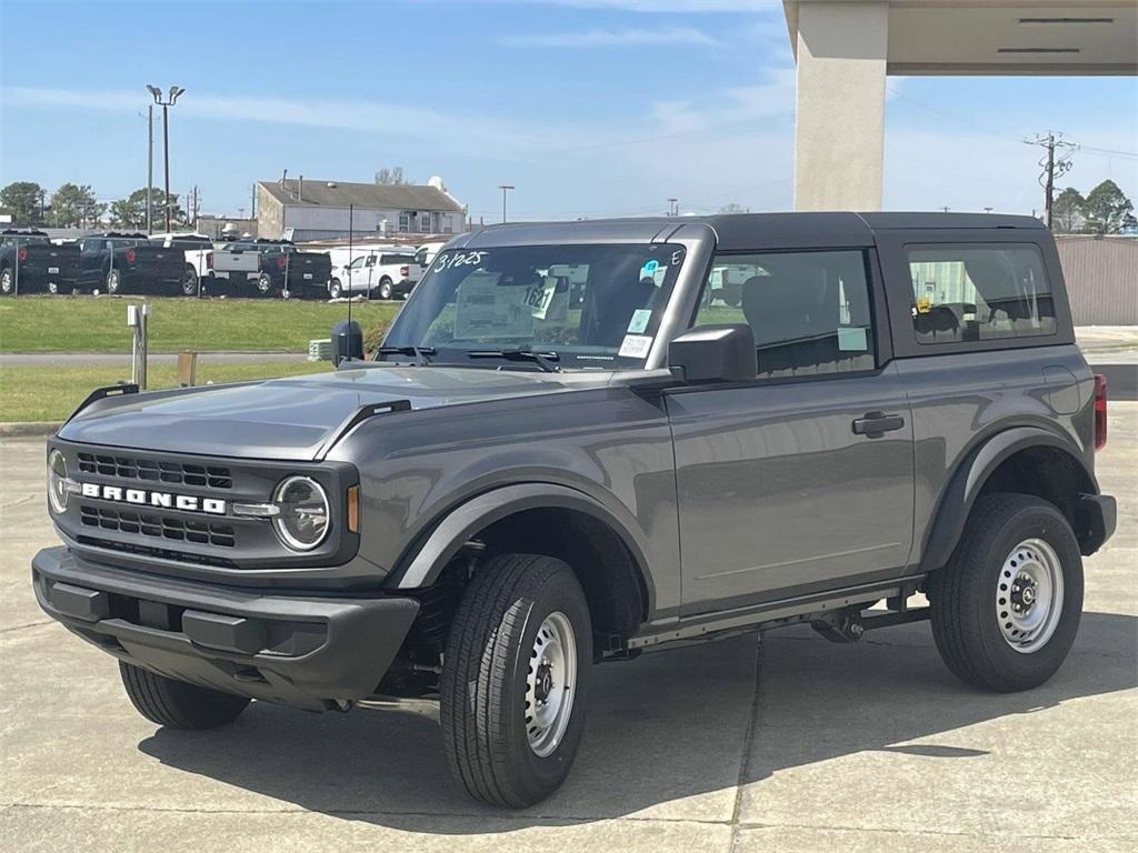 new 2025 Ford Bronco car, priced at $40,885
