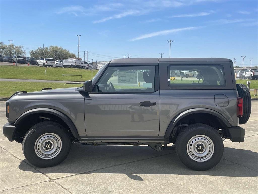 new 2025 Ford Bronco car, priced at $37,192
