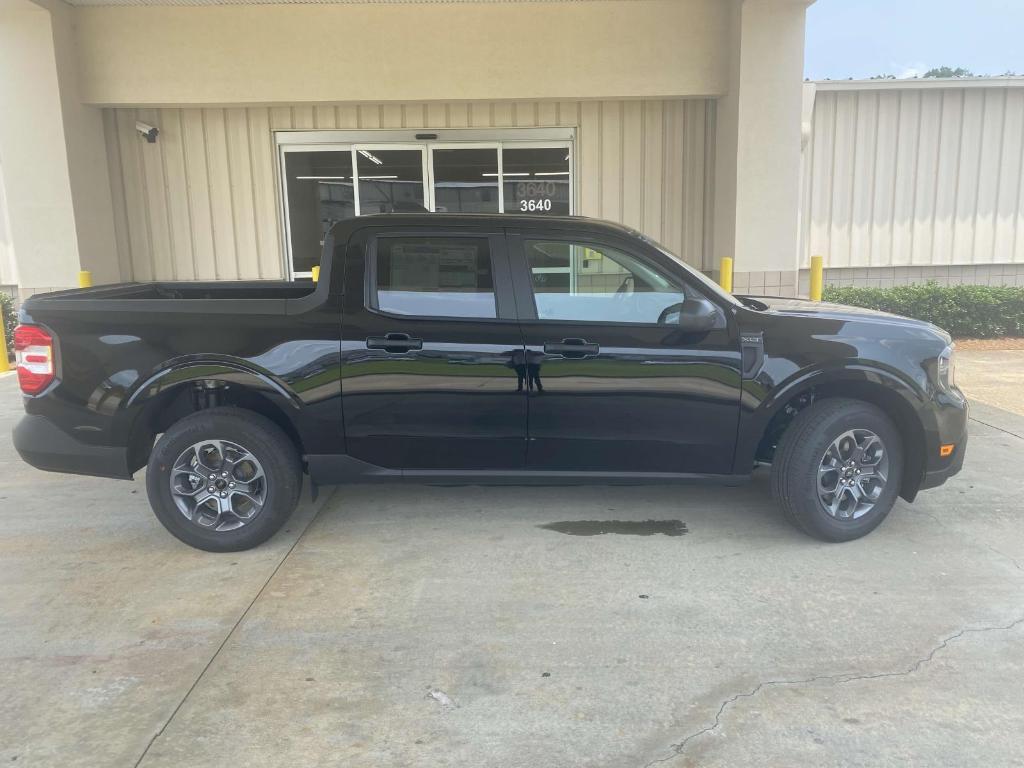new 2025 Ford Maverick car, priced at $30,053