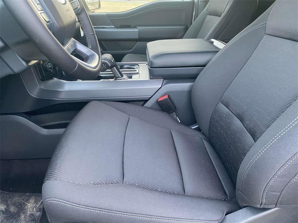 new 2025 Ford F-150 car, priced at $50,470