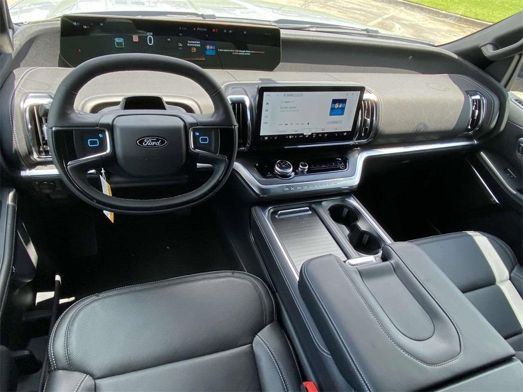 new 2025 Ford Expedition car, priced at $77,828