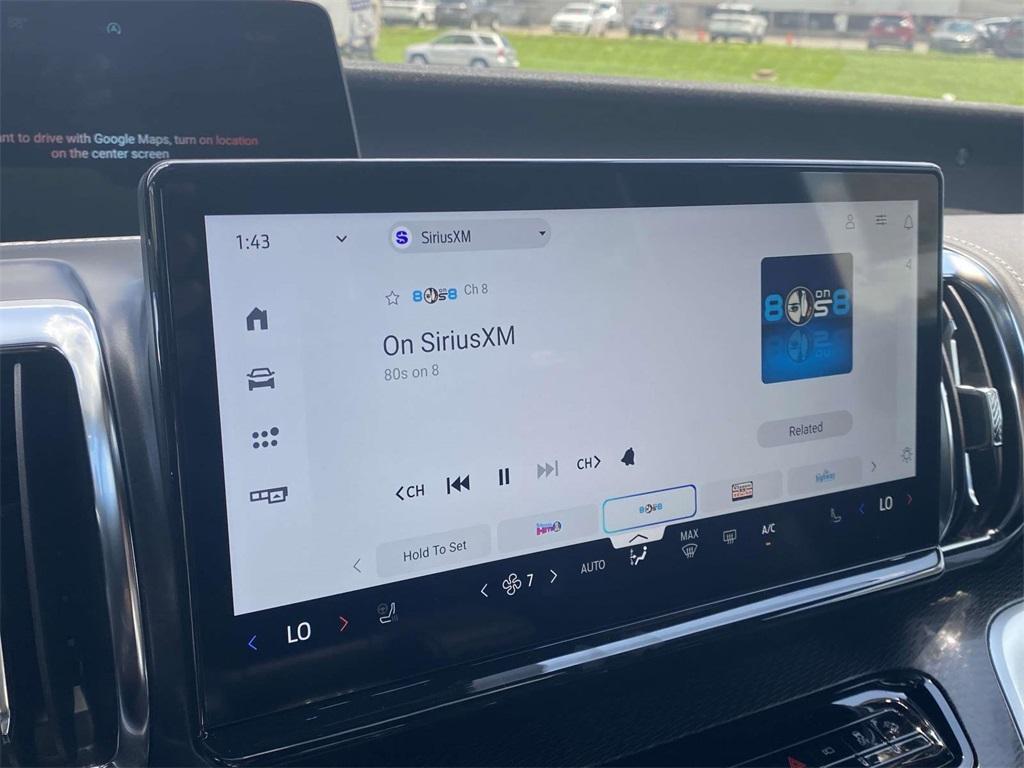 new 2025 Ford Expedition car, priced at $77,828