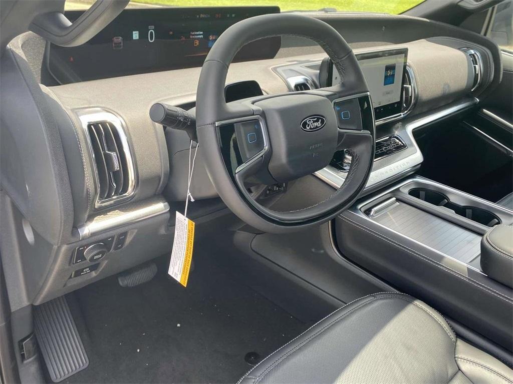 new 2025 Ford Expedition car, priced at $77,828