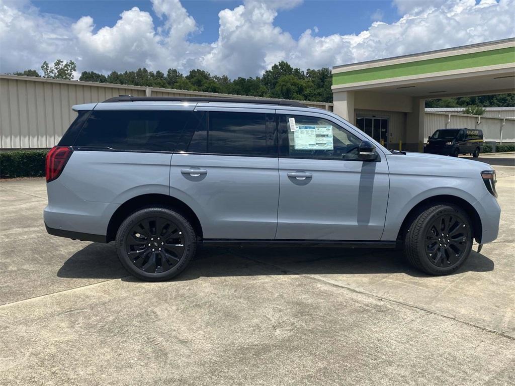 new 2025 Ford Expedition car, priced at $77,828