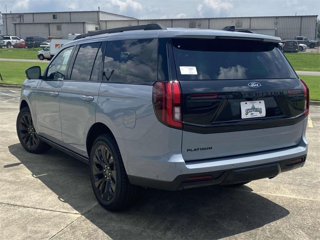 new 2025 Ford Expedition car, priced at $77,828