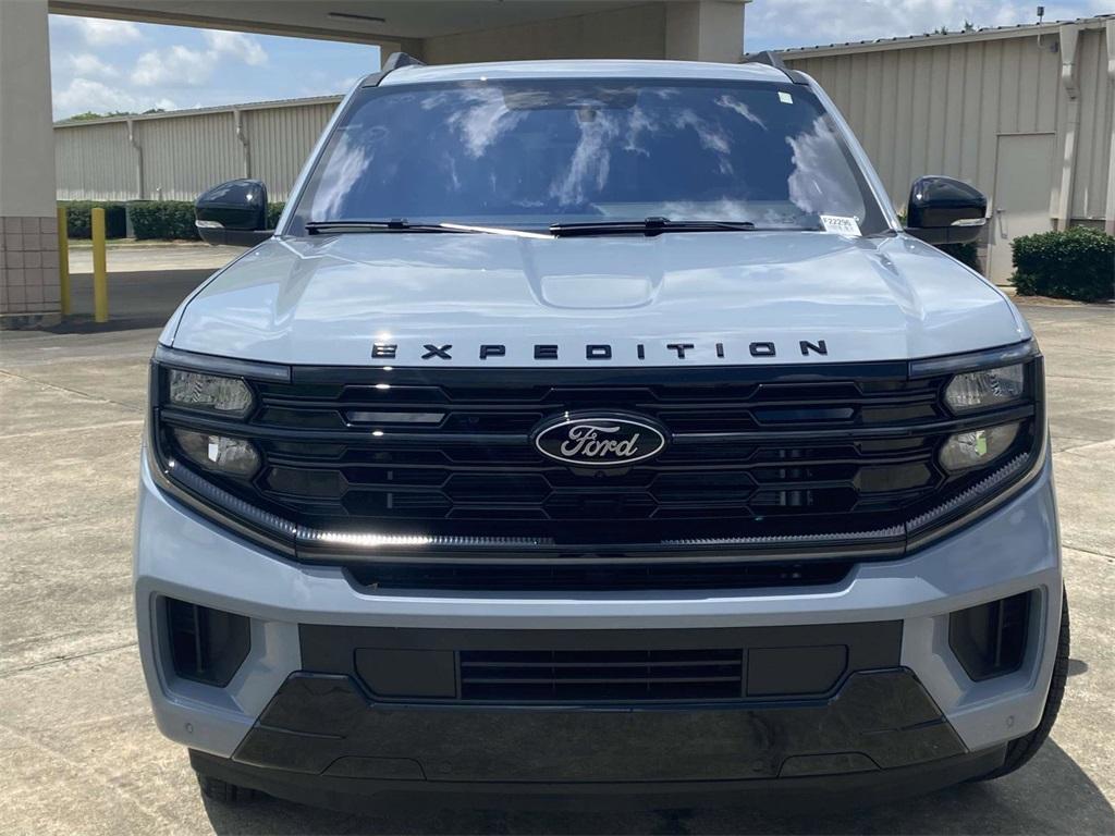 new 2025 Ford Expedition car, priced at $77,828