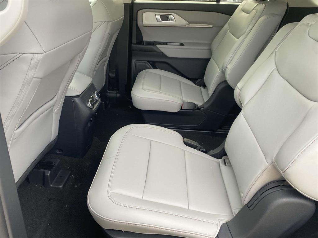 new 2025 Ford Explorer car, priced at $37,600