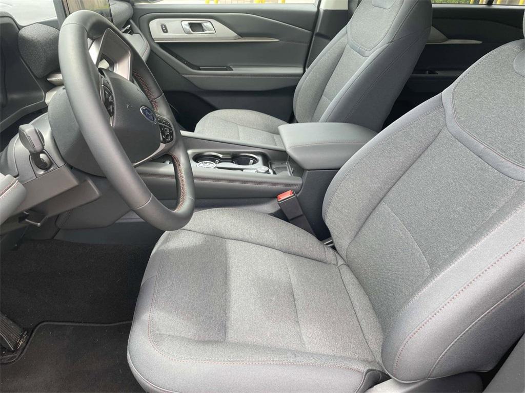 new 2025 Ford Explorer car, priced at $36,174