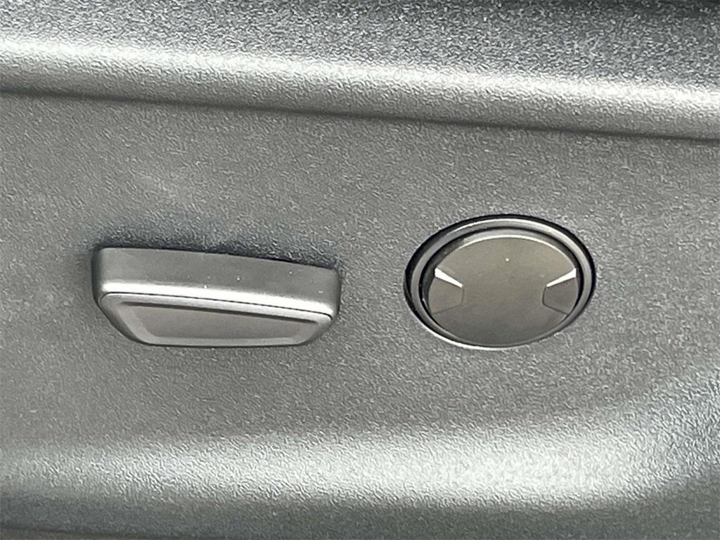 new 2025 Ford F-150 car, priced at $53,495