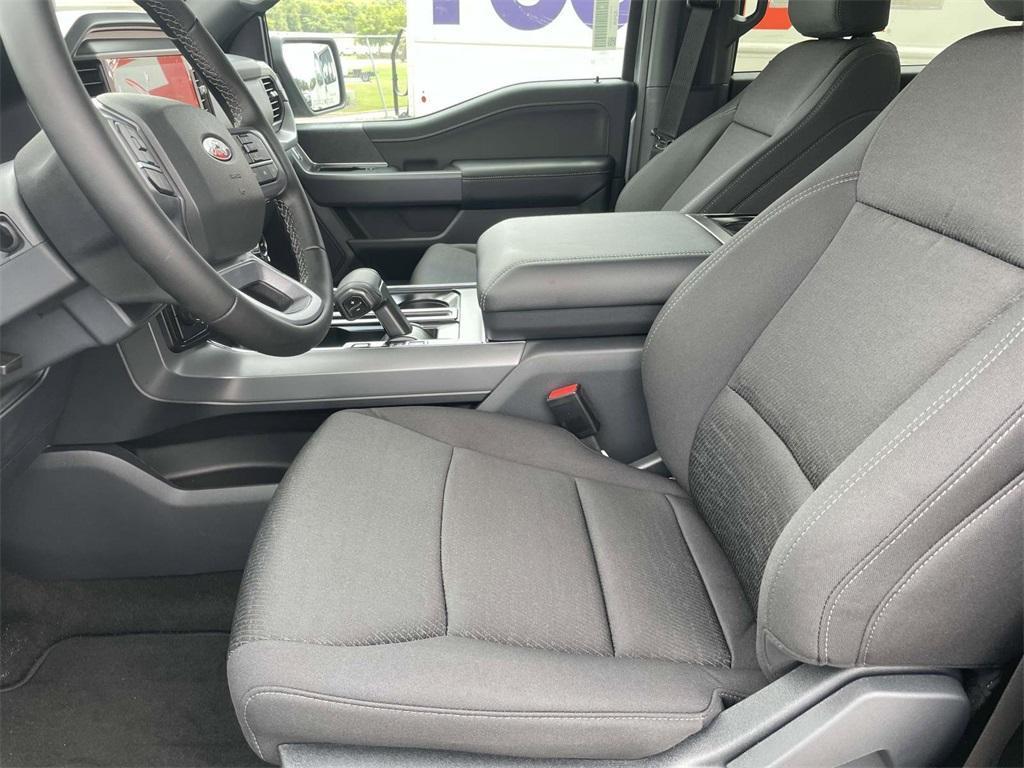 new 2025 Ford F-150 car, priced at $53,495