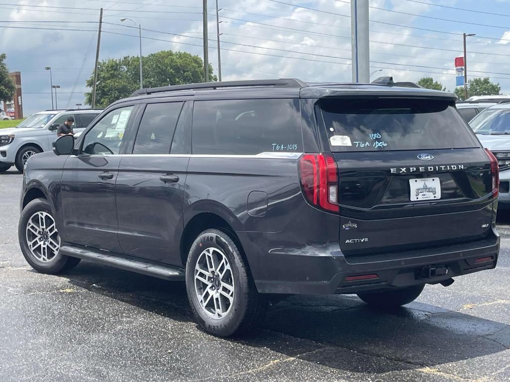 new 2025 Ford Expedition Max car, priced at $70,905