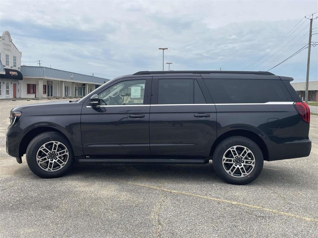 new 2025 Ford Expedition Max car, priced at $70,905