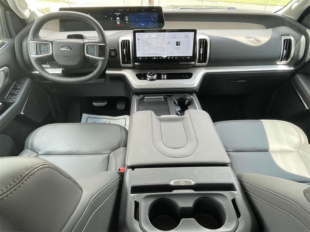 new 2025 Ford Expedition Max car, priced at $64,995
