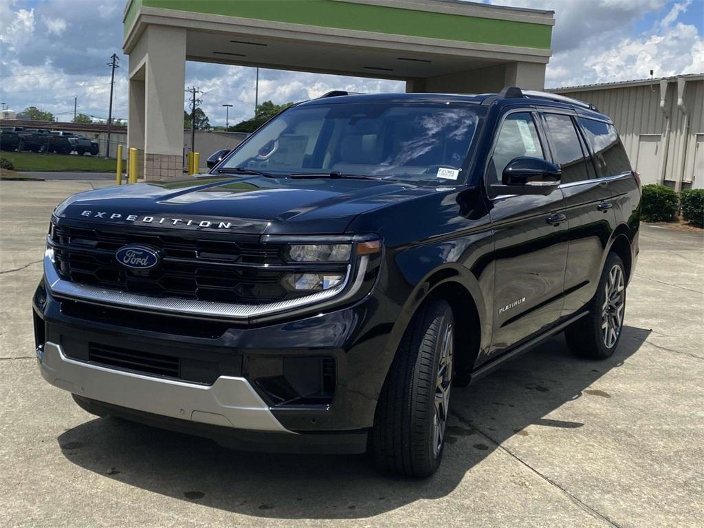 new 2025 Ford Expedition car, priced at $87,495