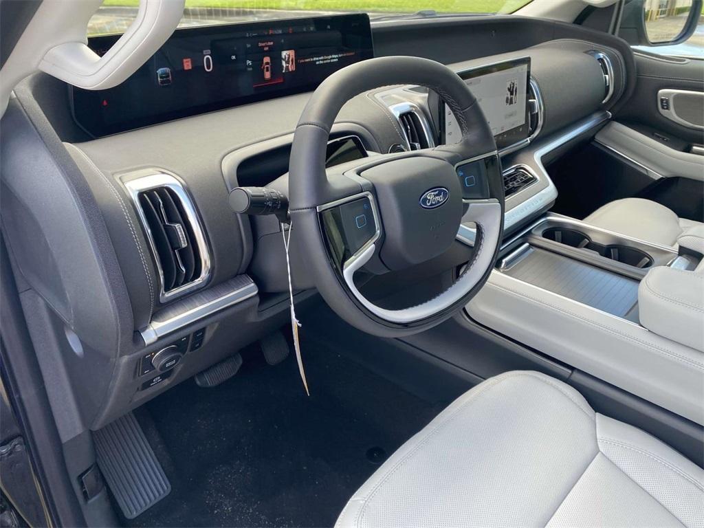 new 2025 Ford Expedition car, priced at $87,495