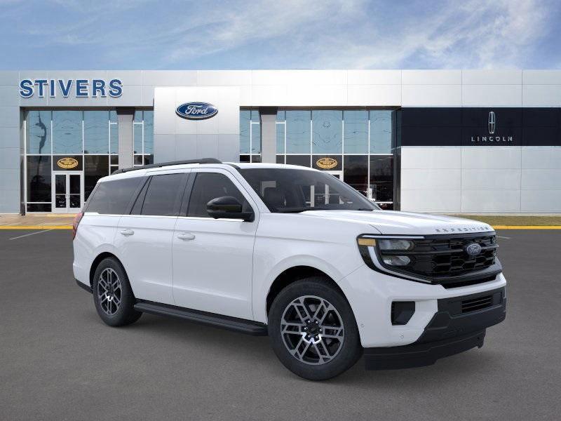 new 2025 Ford Expedition car, priced at $65,910