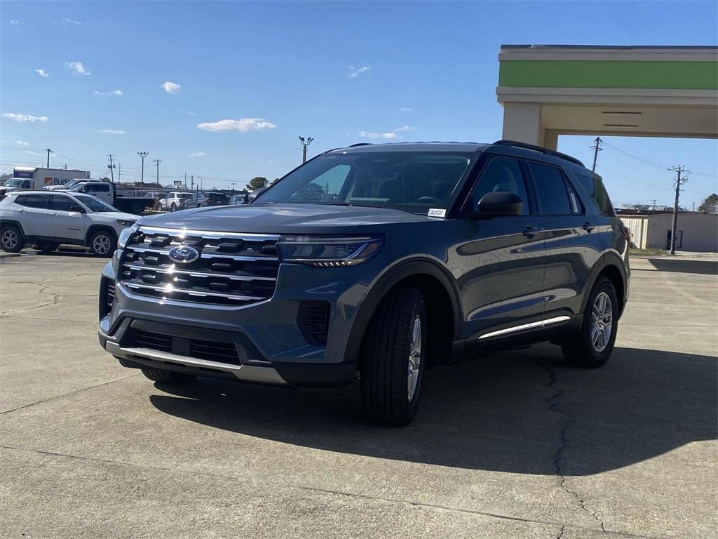 new 2025 Ford Explorer car, priced at $34,643