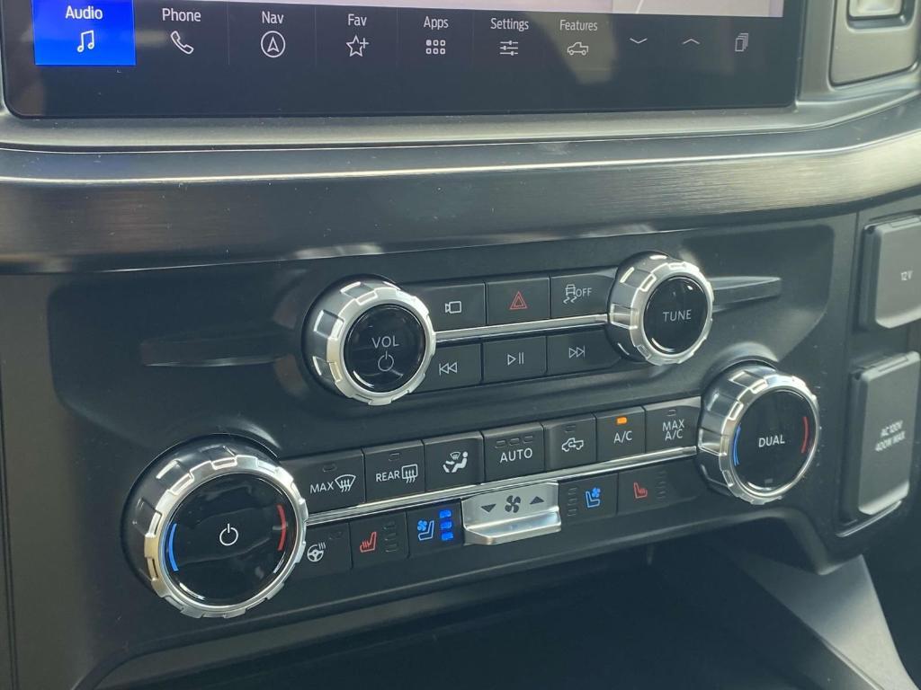 new 2025 Ford F-250 car, priced at $75,294