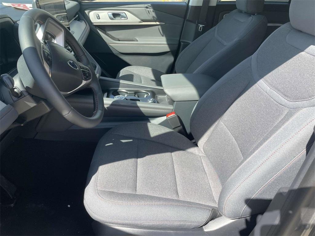 new 2025 Ford Explorer car, priced at $34,995
