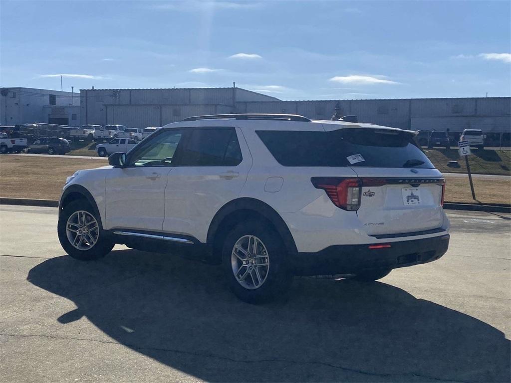 new 2025 Ford Explorer car, priced at $35,995