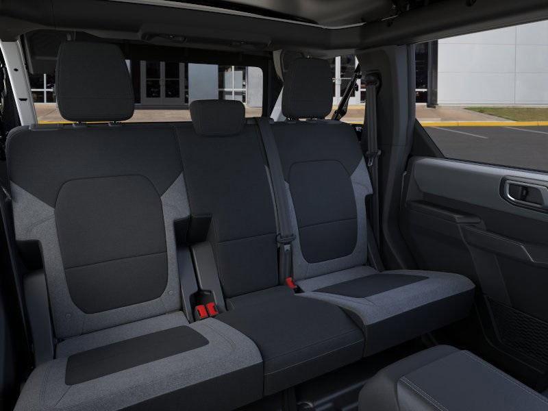 new 2025 Ford Bronco car, priced at $39,733