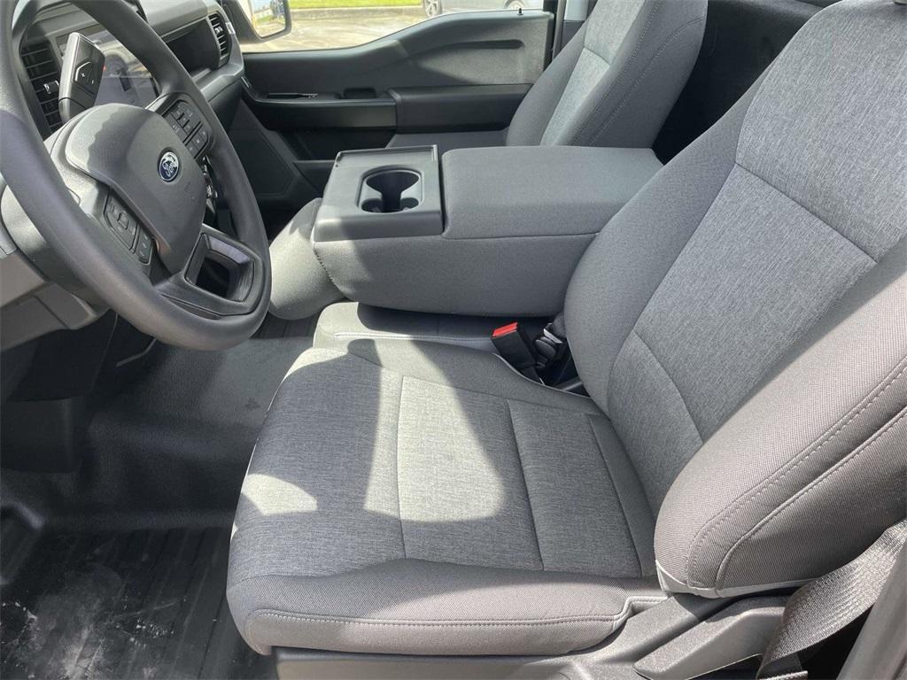 new 2025 Ford F-150 car, priced at $42,148