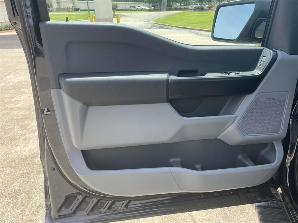 new 2025 Ford F-150 car, priced at $42,148