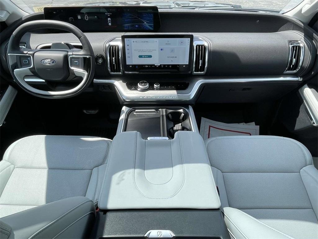 new 2025 Ford Expedition Max car, priced at $80,685
