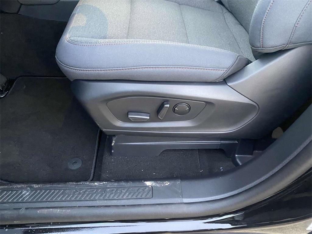 new 2025 Ford Explorer car, priced at $34,995