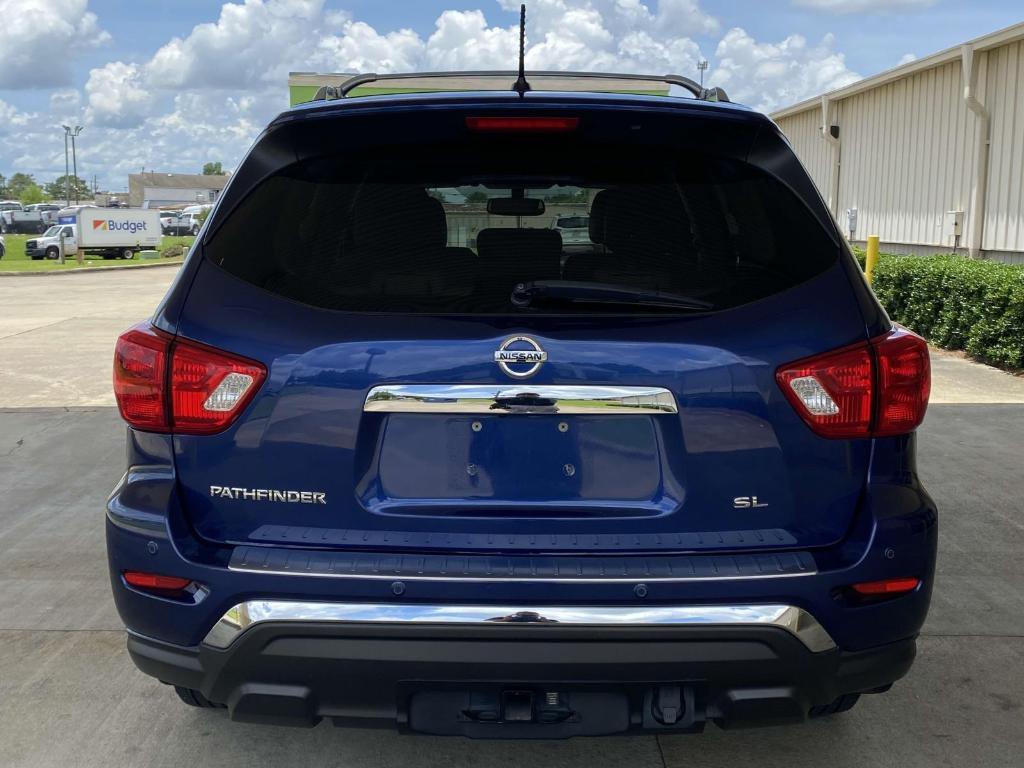 used 2017 Nissan Pathfinder car