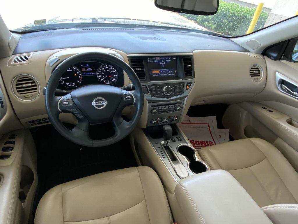 used 2017 Nissan Pathfinder car