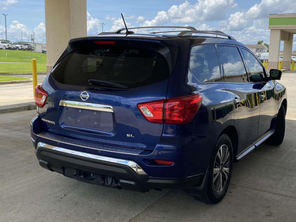 used 2017 Nissan Pathfinder car
