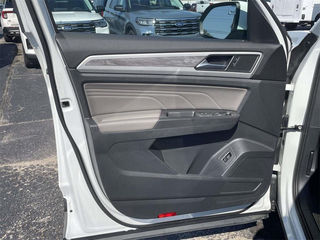 used 2023 Volkswagen Atlas Cross Sport car, priced at $27,288
