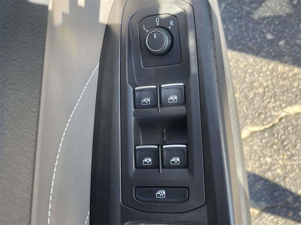 used 2023 Volkswagen Atlas Cross Sport car, priced at $27,288