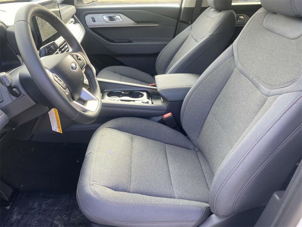 new 2025 Ford Explorer car, priced at $35,672