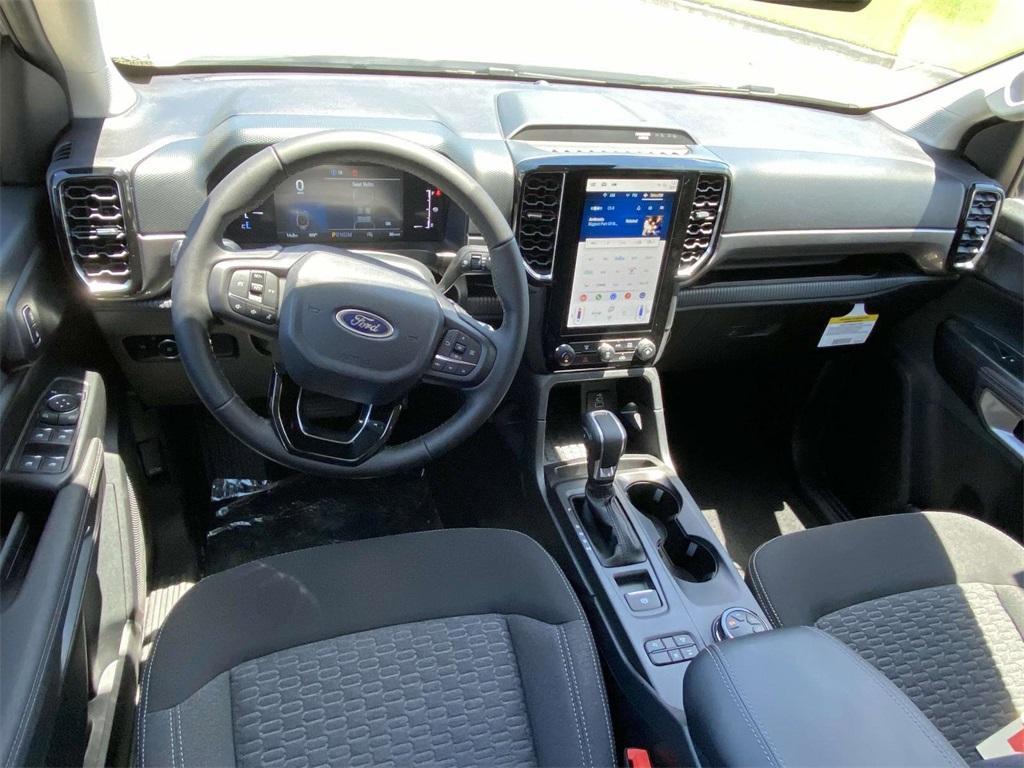 new 2025 Ford Ranger car, priced at $36,995
